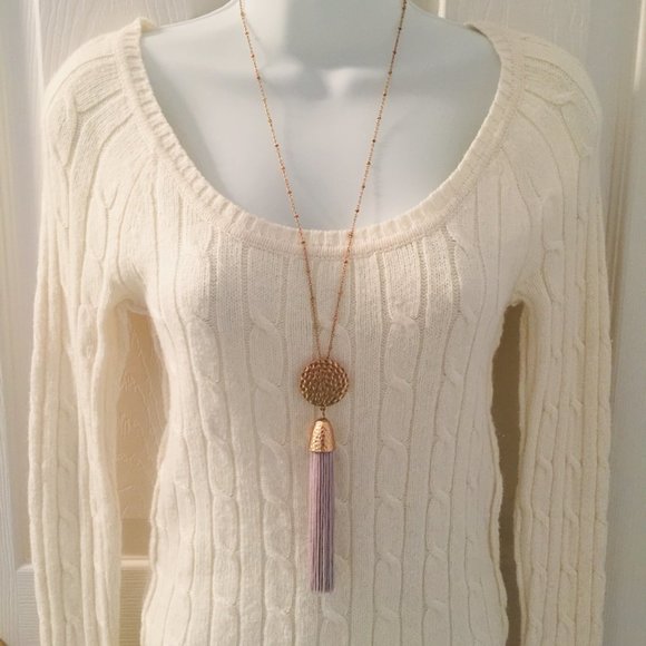 American Eagle Outfitters Tops - American Eagle Sweater Ivory Like New